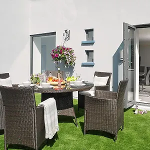 Asgard Apartment Westport
