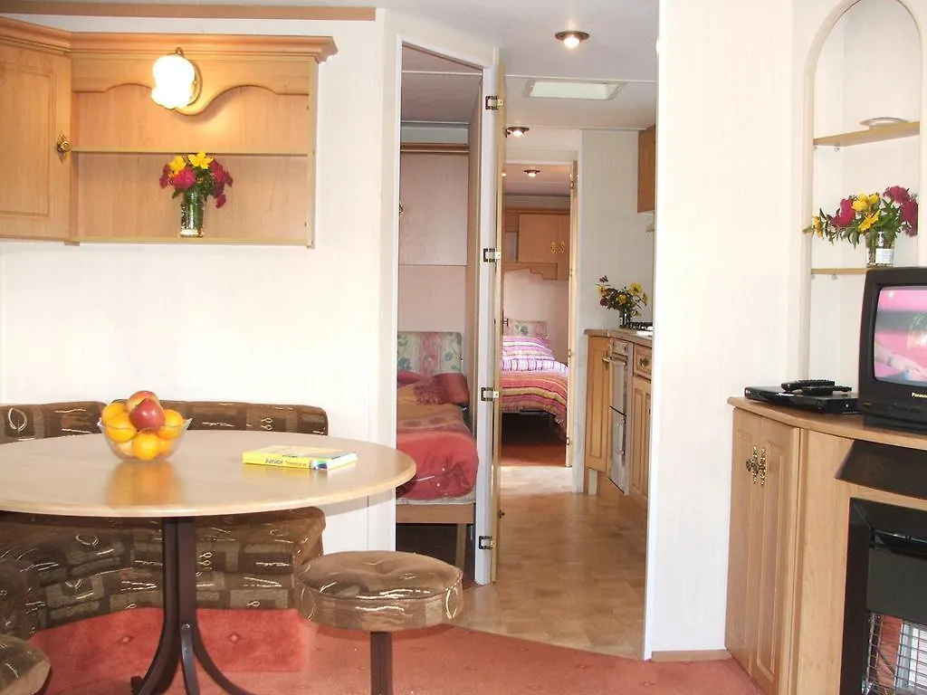 **** Holiday park Flemings White Bridge Self-Catering Mobile Home Hire Killarney Ireland